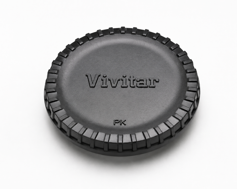 Vivitar K-mount body cap voor Pentax en Ricoh spiegelreflex, zwarte dop met Vivitar-logo en opdruk PK