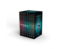 The Witcher boxed set, Andrzej Sapkowski, acht boeken in een cassette schuin van voren, tweedehands