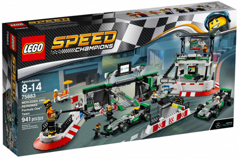 LEGO Speed Champions Mercedes-AMG Petronas Formula One Team 75883, doos voorkant met de Formule 1-wagens