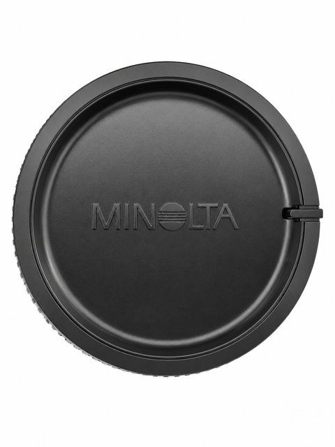 Minolta MC/MD-mount body cap BC-1000, zwart met ingeperst Minolta-logo, voorkant