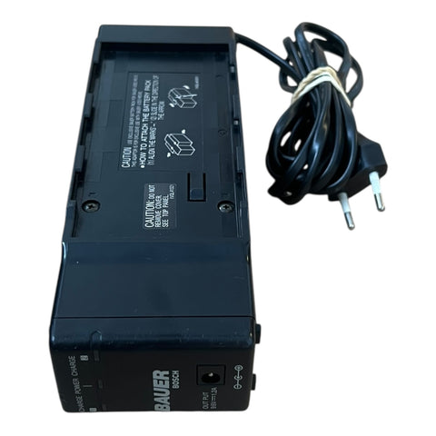 Bauer VPA 620 adapter, zwarte acculader met opschrift Bauer Bosch en netsnoer, tweedehands