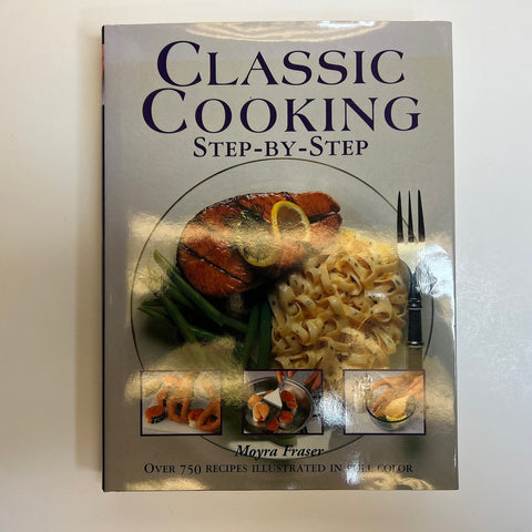 Boek-Classic Step-By-Step Cooking-tweedehands