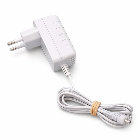 Algemeen-Voedingsadapter 5V 2A voor Elektronica met DC-Aansluiting-tweedehands