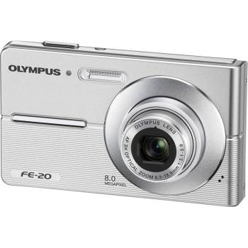 Olympus FE-20 digitale compactcamera, zilver, voorkant met 3x zoomlens en opschrift 8.0 megapixel, tweedehands