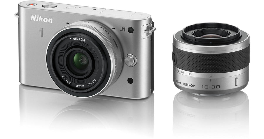 Nikon-1 J1 Systeemcamera + 10-30mm Lens - Zilver (In doos) Tweedehands