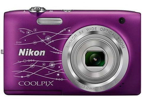 Nikon Coolpix S2800 digitale compactcamera, paars met line art-motief, voorkant met 5x Nikkor-zoomlens