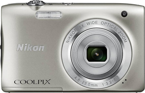 Nikon Coolpix S2900 compactcamera, zilver, schuin van voren met 5x Nikkor-zoomlens