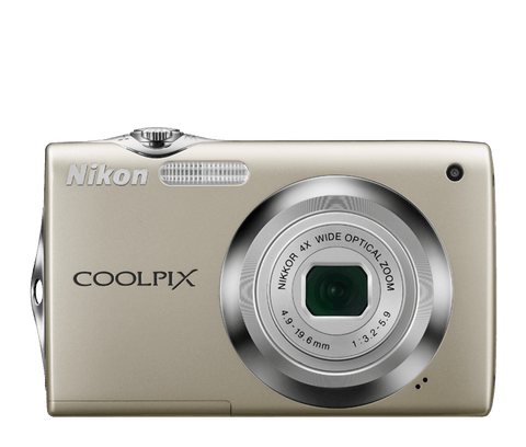 Nikon Coolpix S3000 compactcamera, zilver, voorkant met 4x Nikkor-zoomlens