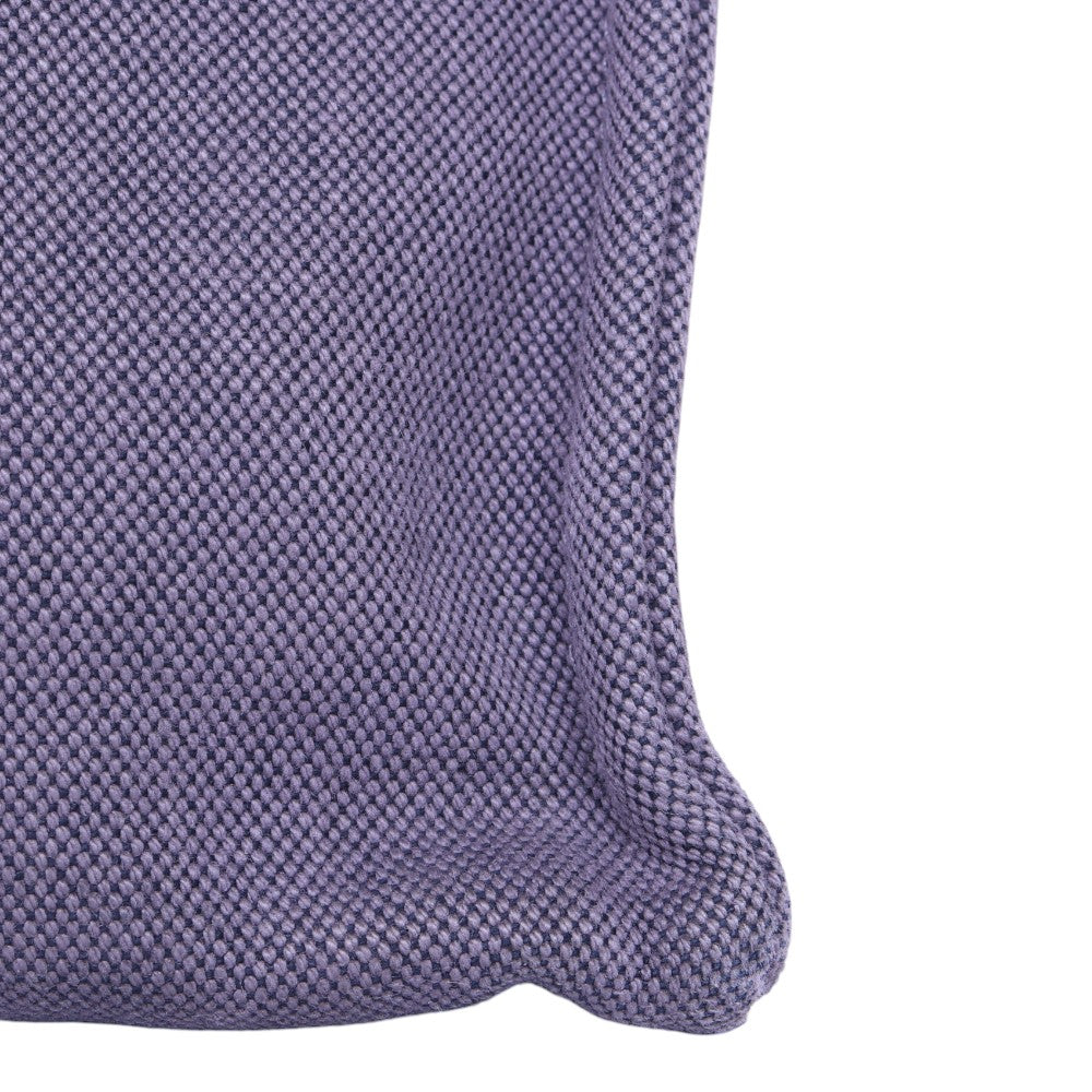 Hermès Fourre Tout MM canvas paars, close-up van het canvas bij de onderhoek rechts