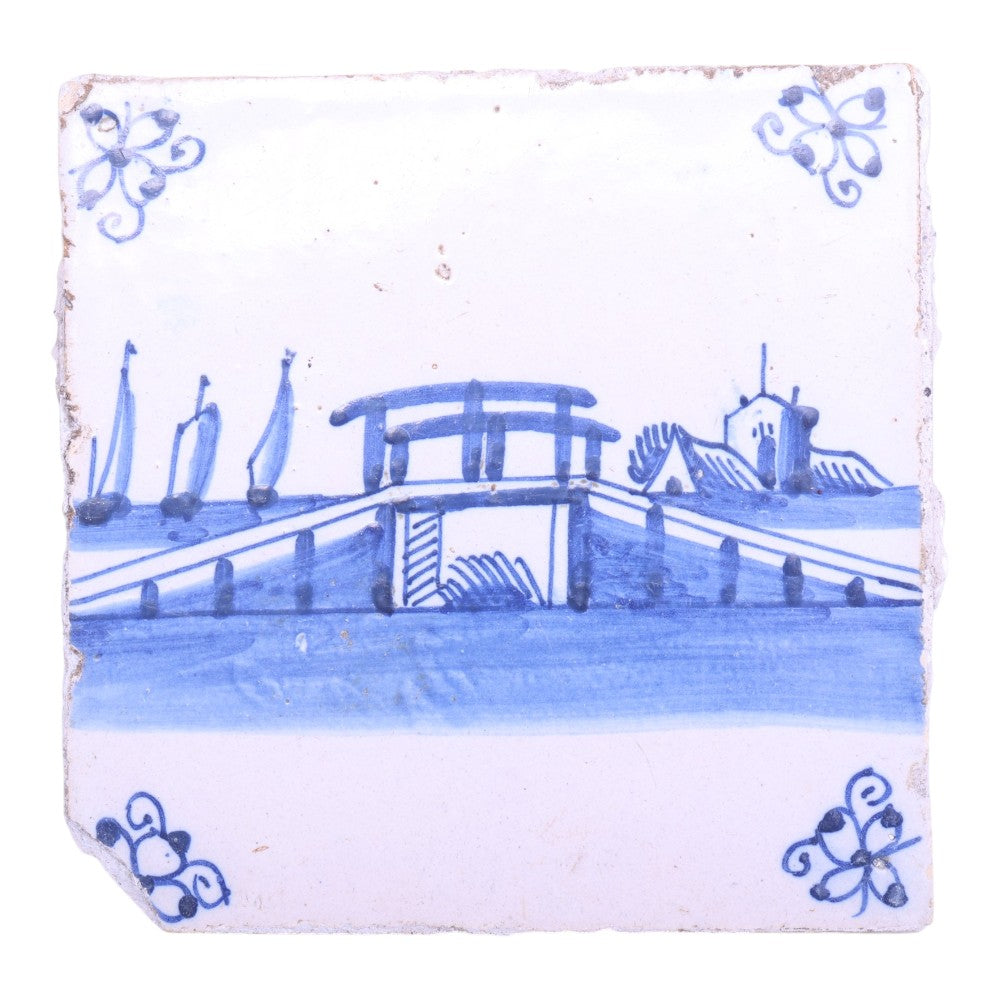 Delfts Blauwe Tegel met Brug en Zeilschepen