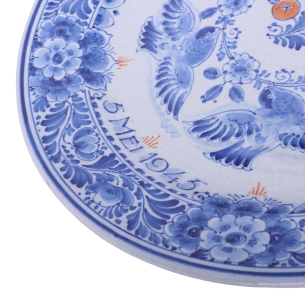 Nederland Zal Herrijzen - Delfts Blauw Bevrijdingsbord met Duiven - 5 Mei 1945 (26 cm)