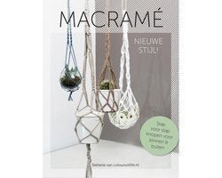Macramé nieuwe stijl!, omslag met hangende plantenhangers, tweedehands