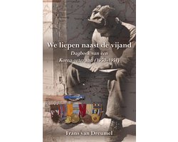 Boek-We liepen naast de vijand-tweedehands