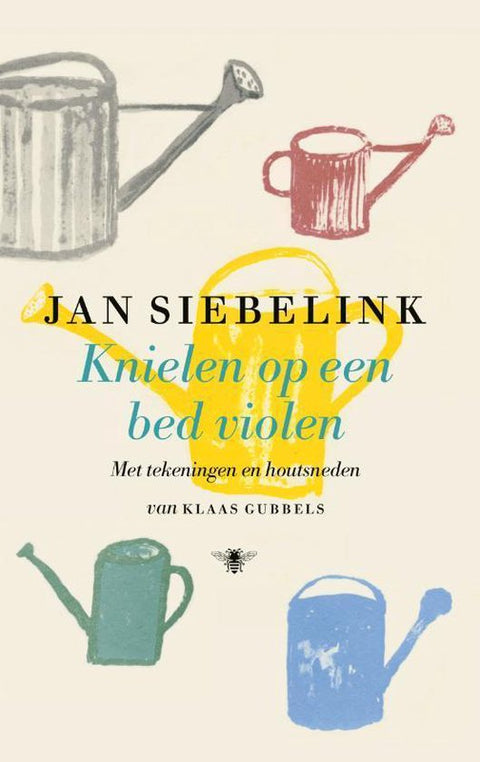 Boek-Knielen op een bed violen-tweedehands