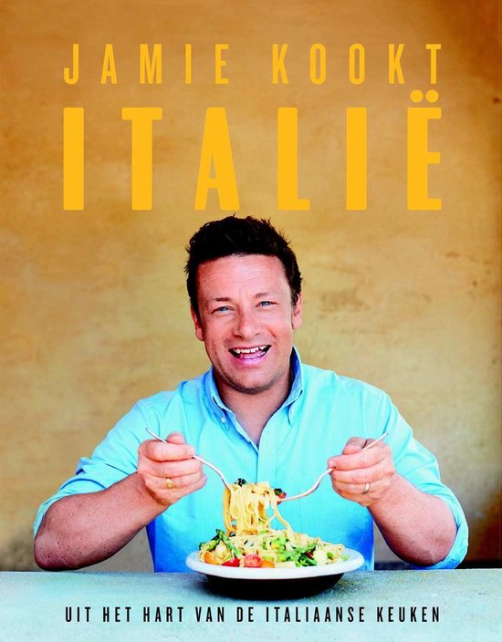 Jamie kookt Italie, Jamie Oliver, boekomslag voorkant met Jamie met bord pasta, tweedehands
