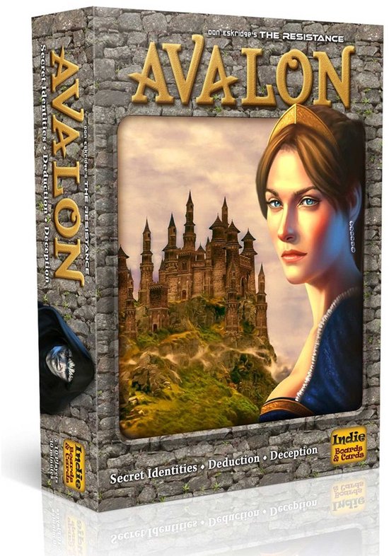Indie Boards & Cards The Resistance Avalon kaartspel, doos voorkant met kasteel op een rots en vrouw met diadeem