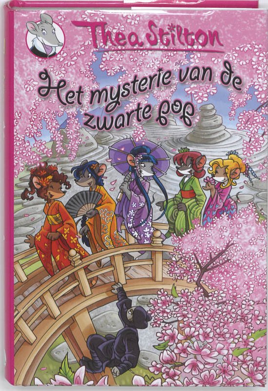 Het mysterie van de zwarte pop, Thea Stilton, boekomslag voorkant met muizen in kimono bij bloesems, tweedehands