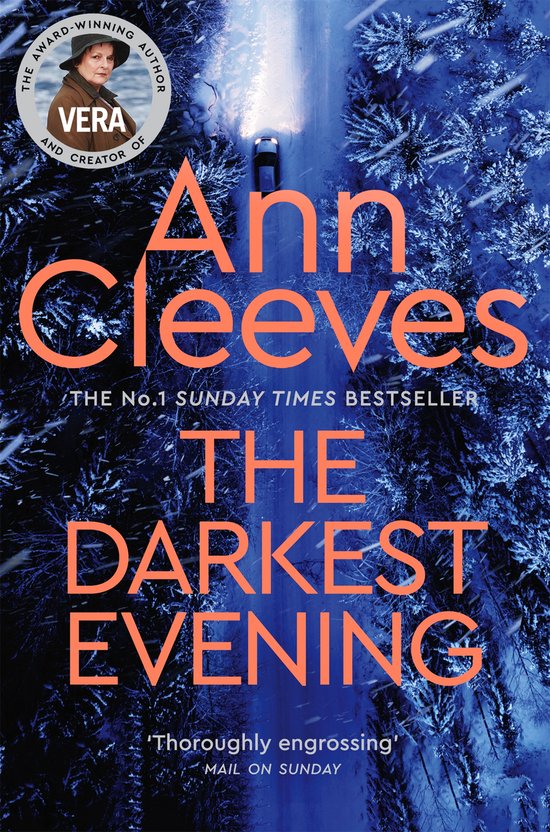 Boek-The Darkest Evening Vera Stanhope-tweedehands