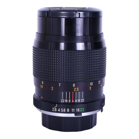 Kenlock MC-tor 135mm f/2.8 telelens voor Minolta MD/MC, zijkant met afstands- en diafragmaschaal, tweedehands