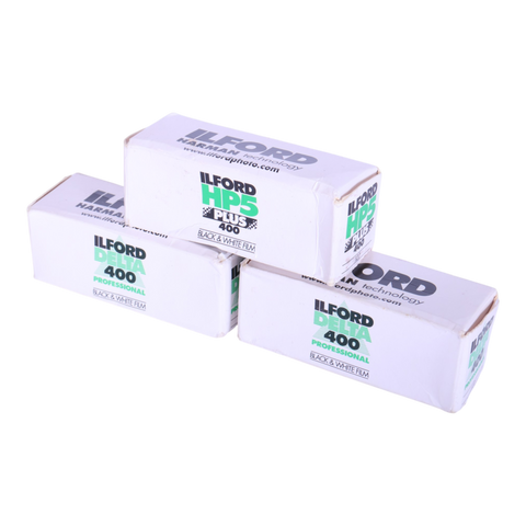 Ilford Delta 400 en HP5 Plus 400 zwart-wit rolfilm 120 set van drie, doosjes gestapeld, tweedehands