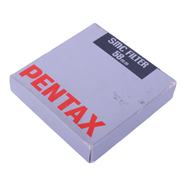 Pentax SMC UV-filter 58 mm, doos voorkant met rood Pentax-opschrift en SMC Filter 58mm