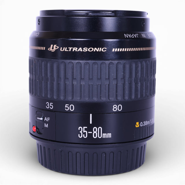 Canon EF 35-80mm f/4-5.6 Ultrasonic lens, zwart, voorkant rechtop, tweedehands
