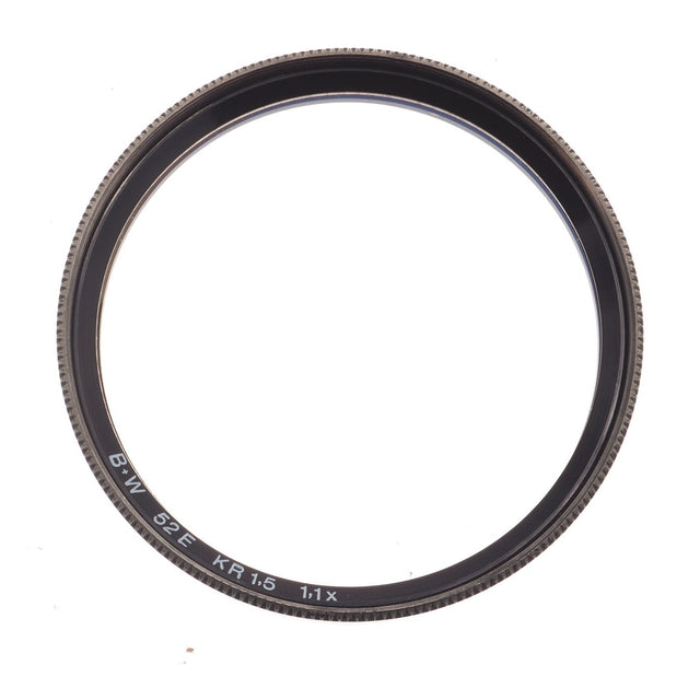 B+W KR 1,5 Skylight filter 52mm, zwarte vatting met gravure B+W 52E KR 1,5 1,1x, los filter van voren