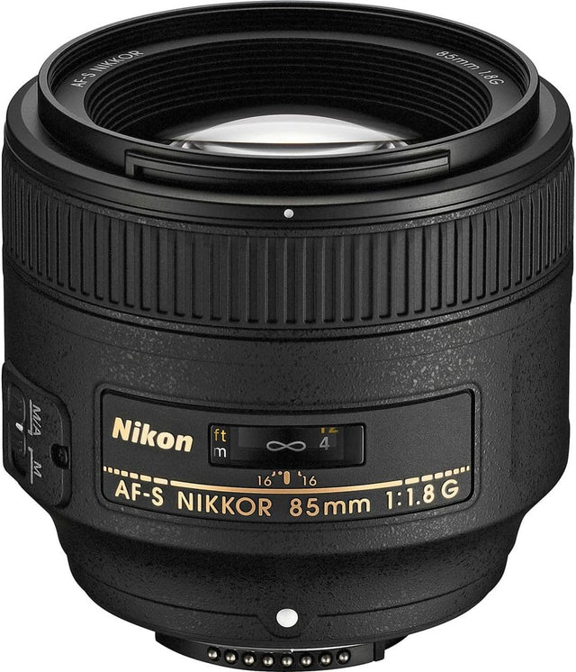 Nikon AF-S Nikkor 85mm f/1.8G lens, zijkant met afstandsvenster en M/A-schakelaar