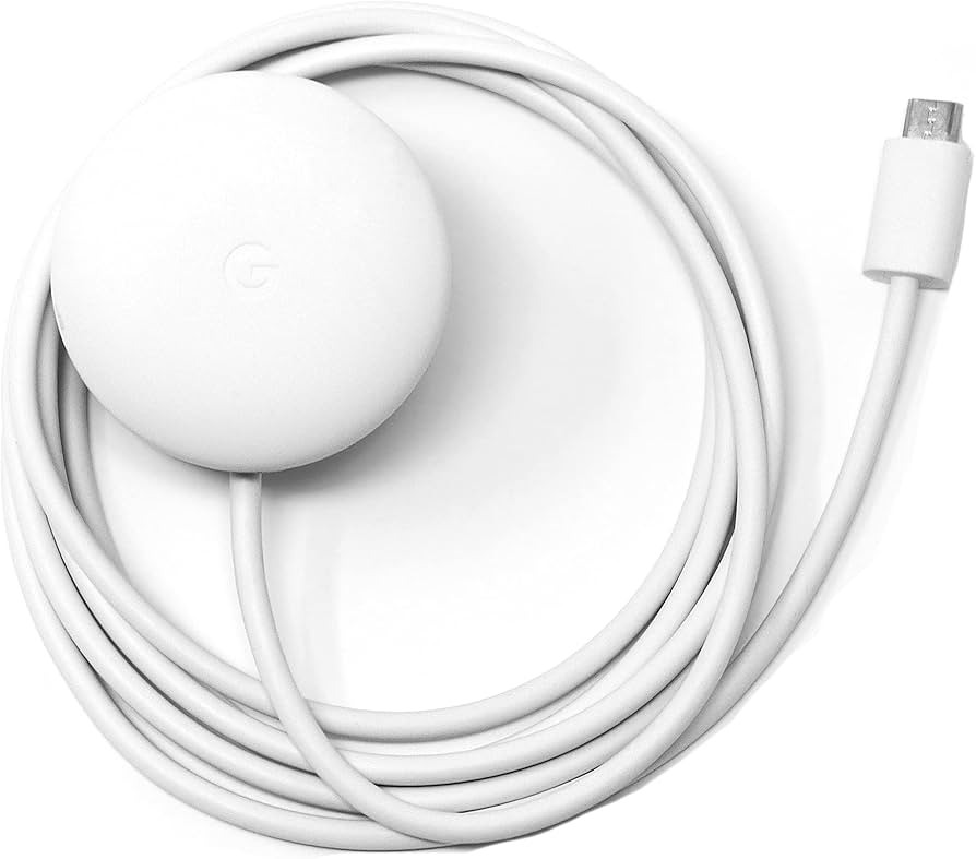 Google Home Mini stroomadapter met micro-USB, wit, rond blok met opgerolde kabel, tweedehands