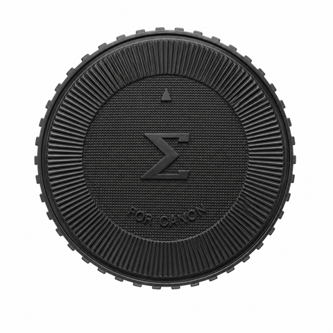 Sigma achterlensdop voor Canon EF-mount lenzen, zwart met Sigma-teken, opdruk For Canon en radiale ribbels, voorkant