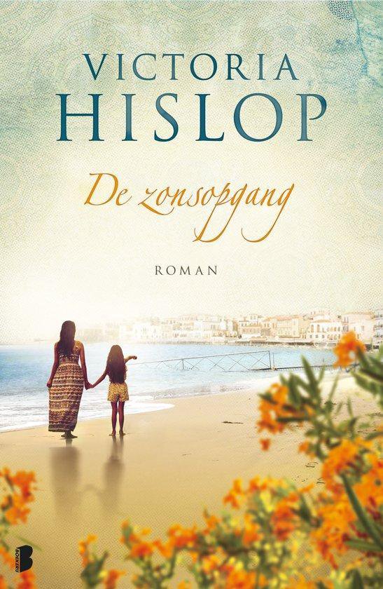 De zonsopgang, Victoria Hislop, roman, omslag met een vrouw en een meisje hand in hand op het strand, tweedehands