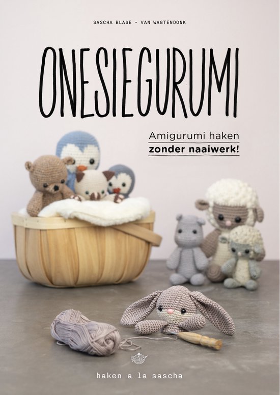 Onesiegurumi, Sascha Blase-Van Wagtendonk, amigurumi haken zonder naaiwerk, omslag met gehaakte knuffels, tweedehands