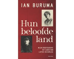 Hun beloofde land, Mijn grootouders in tijden van liefde en oorlog, Ian Buruma, rode omslag met oude portretten, tweedehands