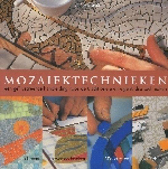 Mozaiektechnieken, Emma Biggs, omslag met mozaïeken en handen aan het werk, tweedehands