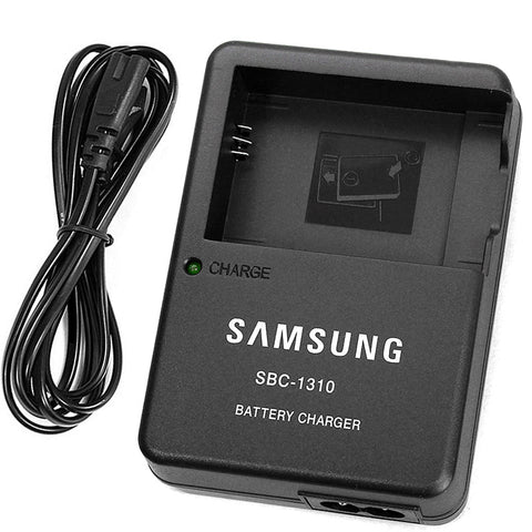 Samsung acculader BC1310 voor NX5, NX10, NX11, NX20 en NX100, lader met opdruk SBC-1310 en netsnoer