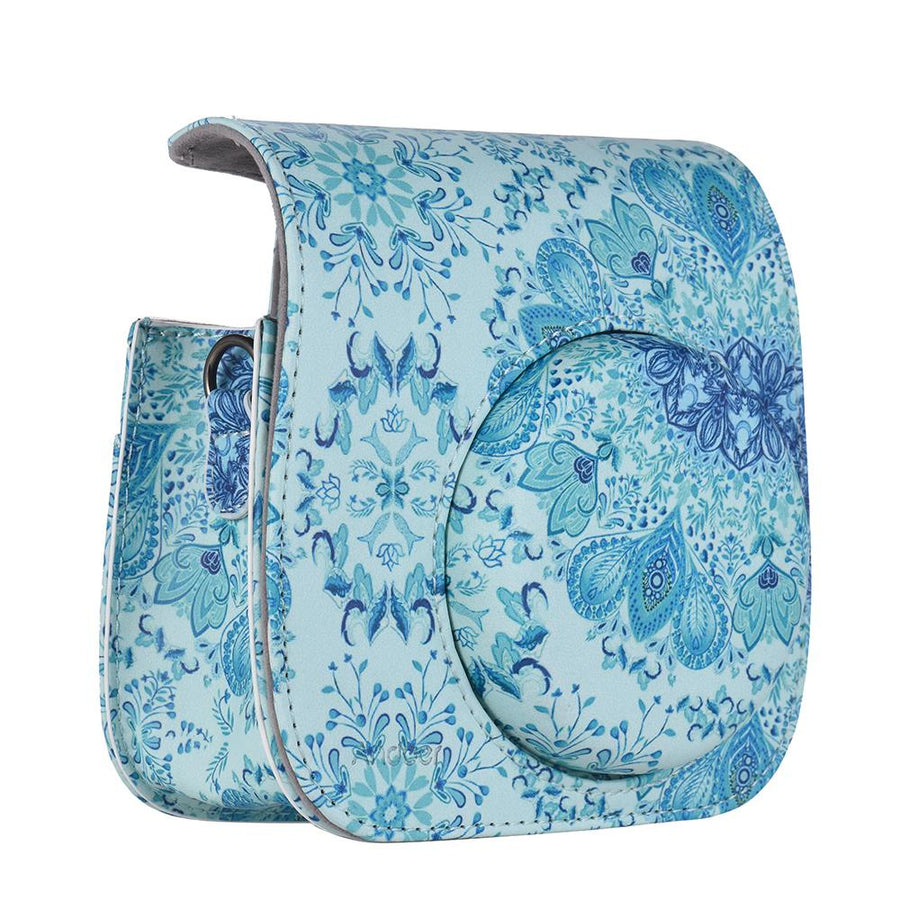 Hoes voor Instax Mini 8 en 9 met print, blauwe paisleyprint, gesloten hoes schuin van voren