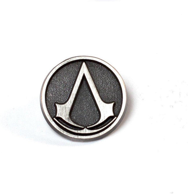 Bioworld Assassin's Creed Black Flag metalen pin, ronde zilverkleurige speld met Assassin-logo