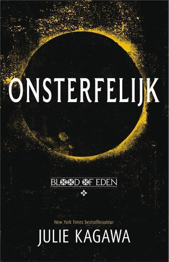 Onsterfelijk, Julie Kagawa, Blood of Eden 1, zwarte omslag met een gouden ring, tweedehands