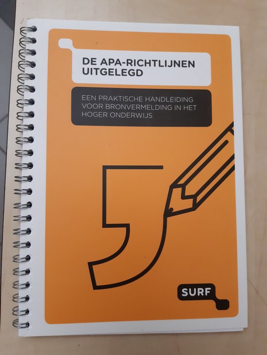 Boek-Surf - De APA richtlijnen uitgelegd - hbo -tweedehands