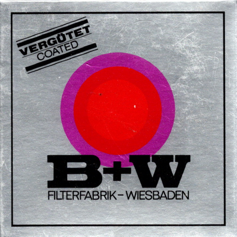 B+W KR-1,5 skylightfilter 1A 58 mm ES, zilverkleurig doosje met opschrift Vergütet Coated B+W Filterfabrik Wiesbaden