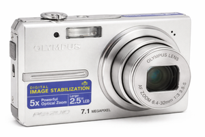 FE-240 Digitale Compact Camera - Zilver