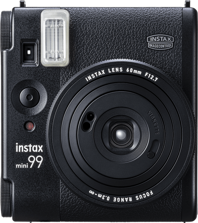 Fujifilm Instax Mini 99 instant camera, zwart, voorkant met Instax-lens 60 mm en flitser