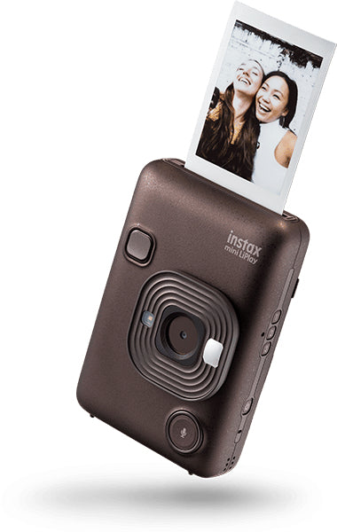 Fujifilm Instax Mini LiPlay instant camera, deep bronze, schuin van voren met uitkomende foto, tweedehands