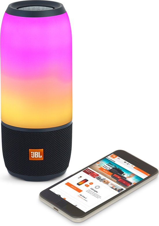 JBL Pulse 3 bluetooth speaker met kleurverlichting, vooraanzicht naast de app op een telefoon