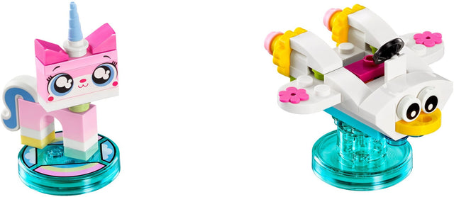 LEGO Dimensions Fun Pack 71231 Unikitty en Cloud Cuckoo Car, de minifiguur en het voertuig op toy tags
