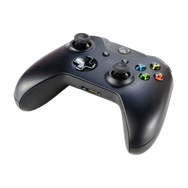 Microsoft Xbox One controller Day One, zwart, schuin van voren met opdruk Day One, tweedehands
