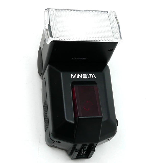 Minolta Program Flash 3600HS D flitser, zwart, voorkant met rood AF-hulplicht, tweedehands