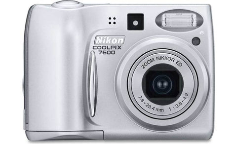 Nikon-Coolpix 7600 Digitale Compact Camera - Zilver Tweedehands