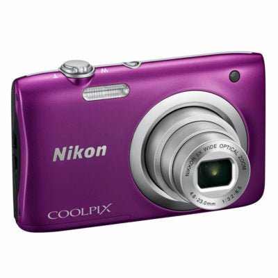Nikon Coolpix A100 digitale compactcamera, paars, schuin vooraanzicht met 5x zoomlens