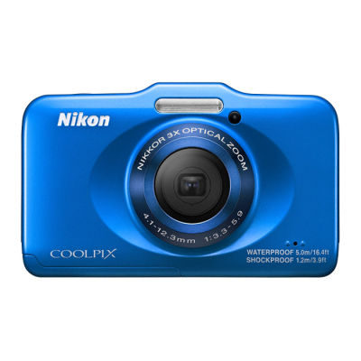 Nikon Coolpix S31 waterdichte compactcamera, blauw, voorkant met 3x Nikkor-zoomlens